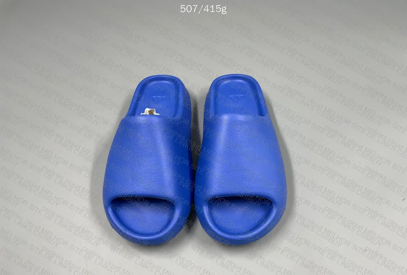 yezzy slide 3