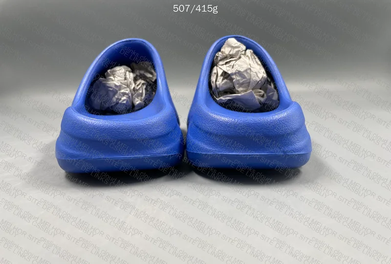 yezzy slide 6