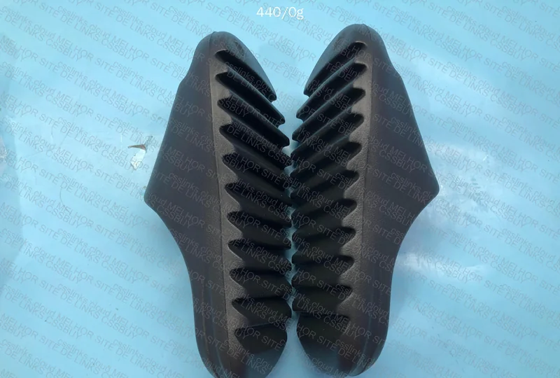 YEZZY SLIDE 3