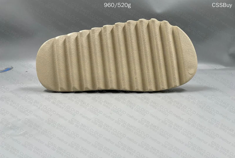 Yezzy Slide Pure (BATCH: ZOK)