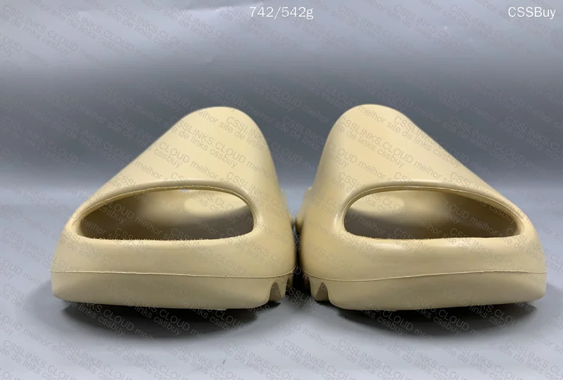 YEZZY SLIDE - SAND 2