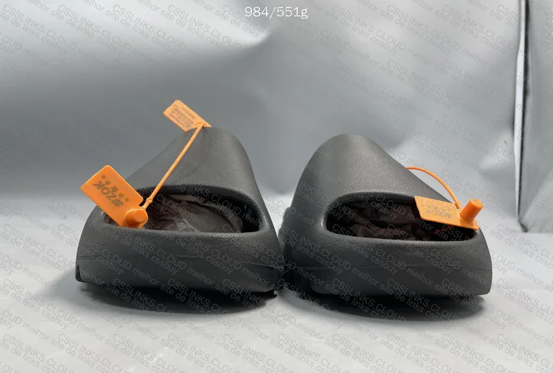 yezzy slide Zook