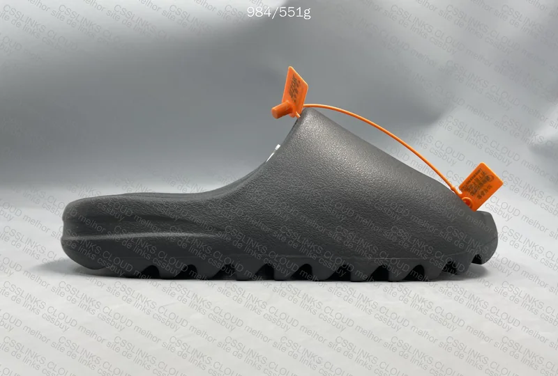 yezzy slide Zook 4