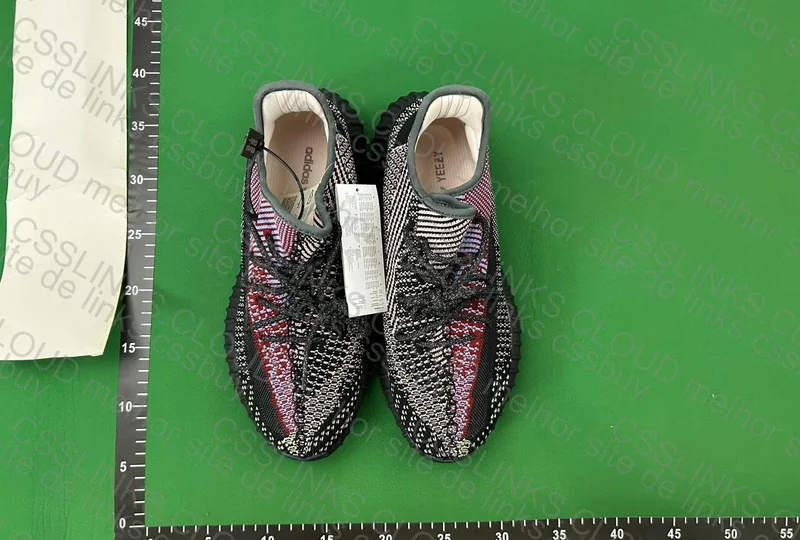 Yezzy yecheil