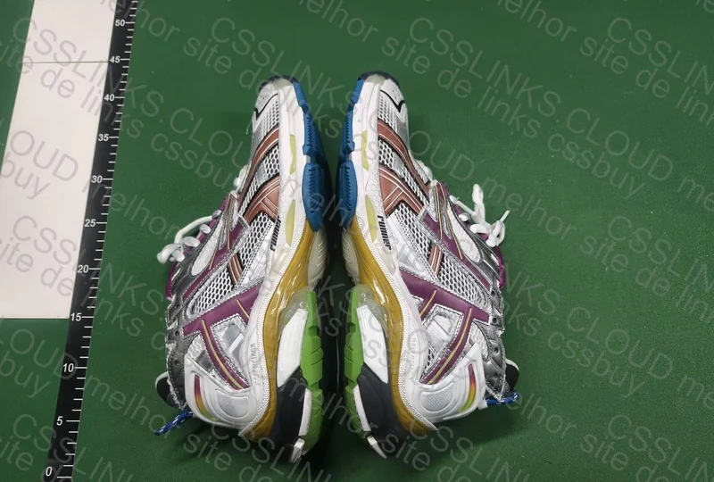 YOLO - Balenciaga runner multicolor 2