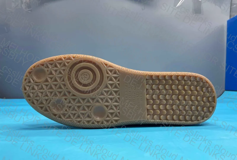YOLO MAISON MARGIELA GATS 7