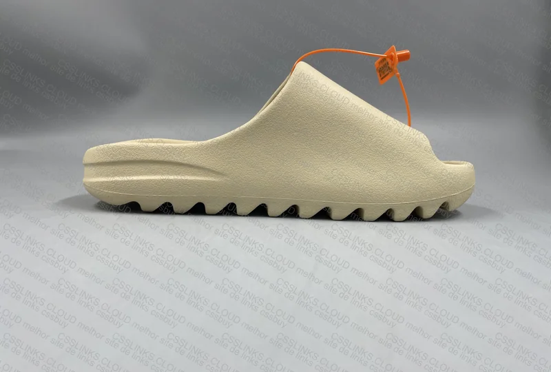 YZY (FVCK ADIDAS) SLIDE 4