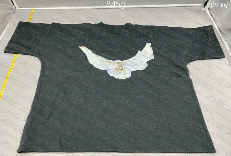 Yzy x Gap No Seam Tee 3