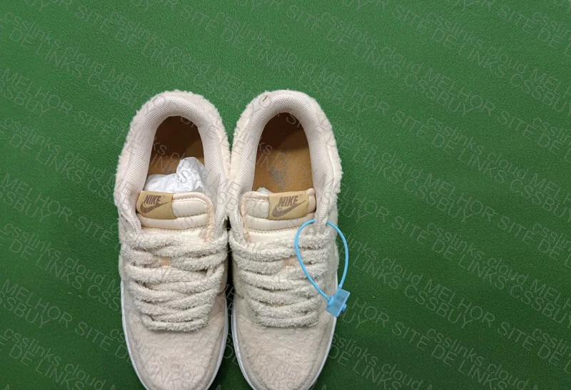 Z BATCH Dunk Labubu