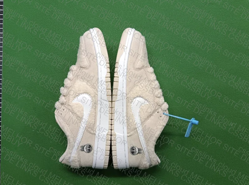 Z BATCH Dunk Labubu 2