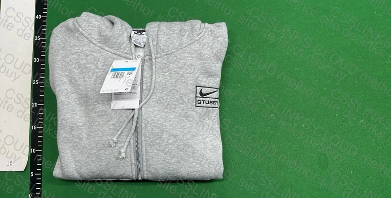 Zip Nike x Stussy 3