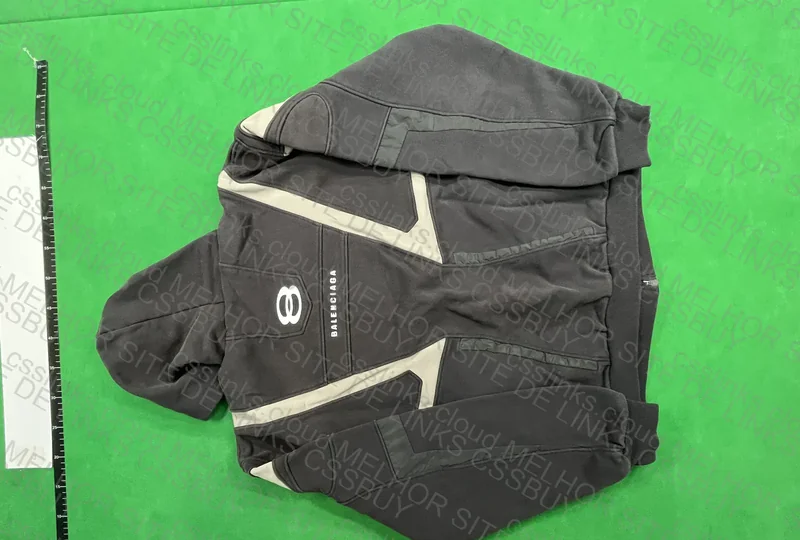 zip up balenciaga 4