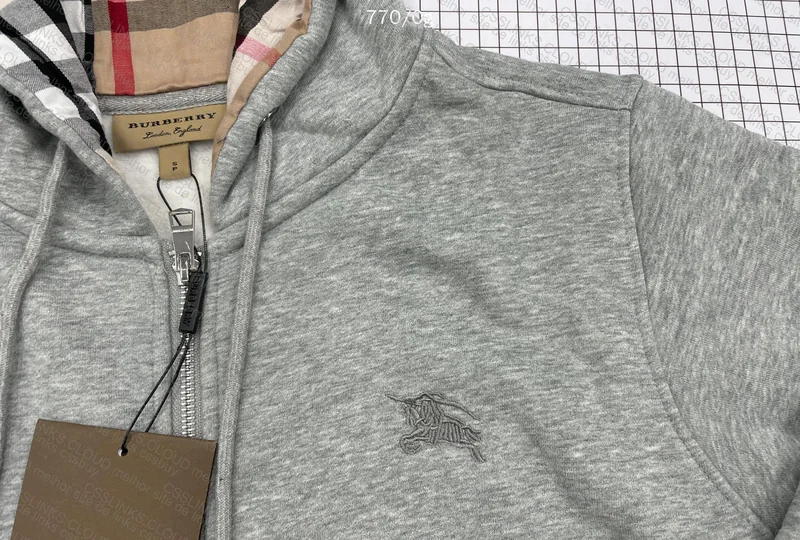 Zip Up Burberry 2