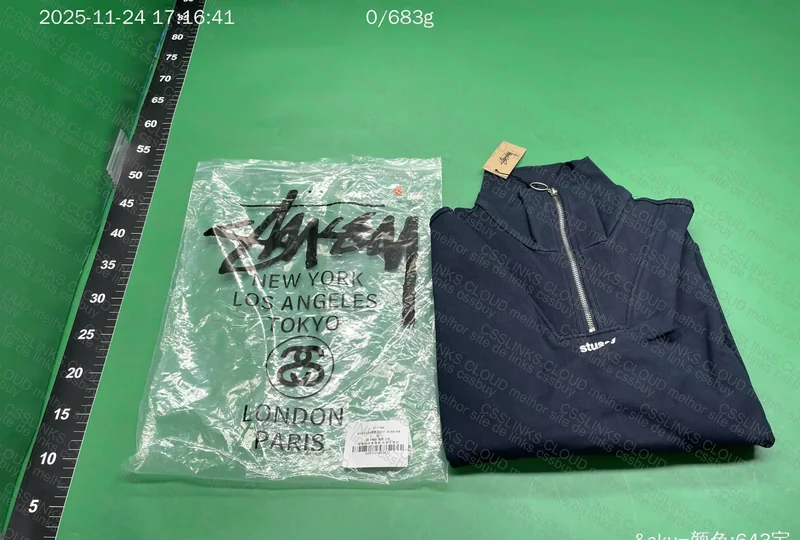 Stussy Zip-Up (with Measurements) 9