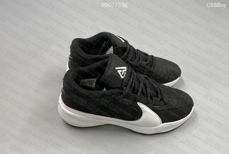 Zoom Freak 5 (Random)