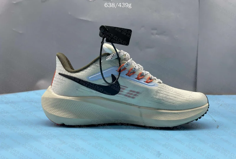 Zoom Pegasus 4