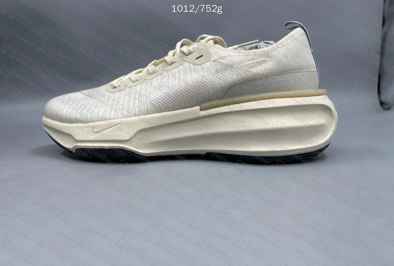 ZoomX Invincible 3 - One Larger Than the Other? 9